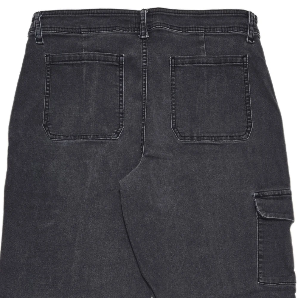 Time and Tru Women's Cargo Utility Jeans Washed Black Size 14 High Rise - Picture 7 of 12